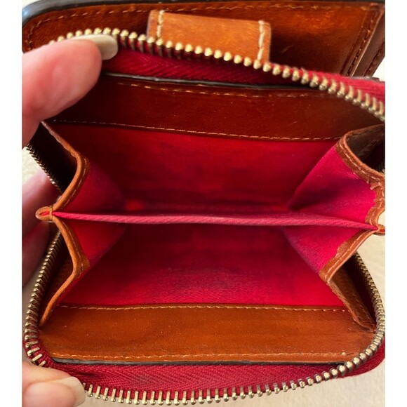 Dooney & Bourke Denison Flap Wallet Red Leather Old Money Quiet Luxury Small - Picture 9 of 9